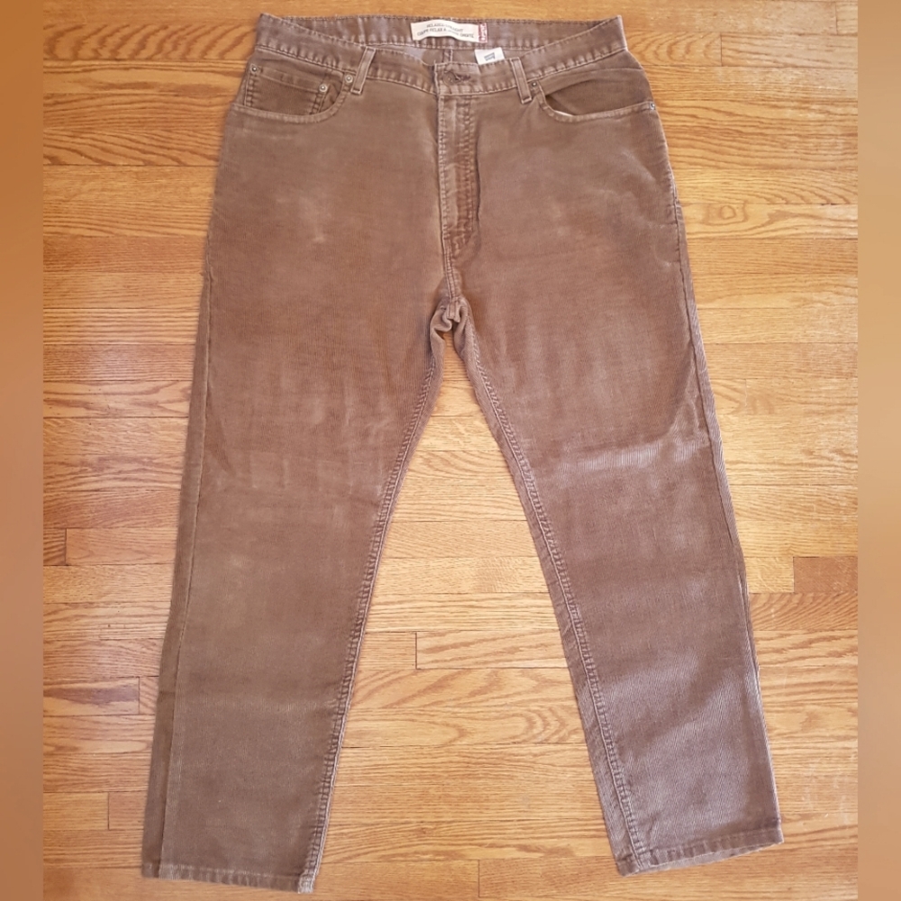 LEVIS RELAXED STRAIGHT FIT CORDUROYS